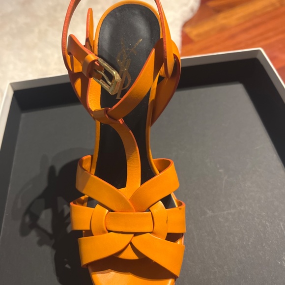 YSL leather tributes - Picture 4 of 6